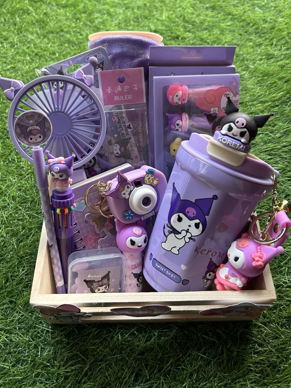 KUROMI GIFT BASKET
