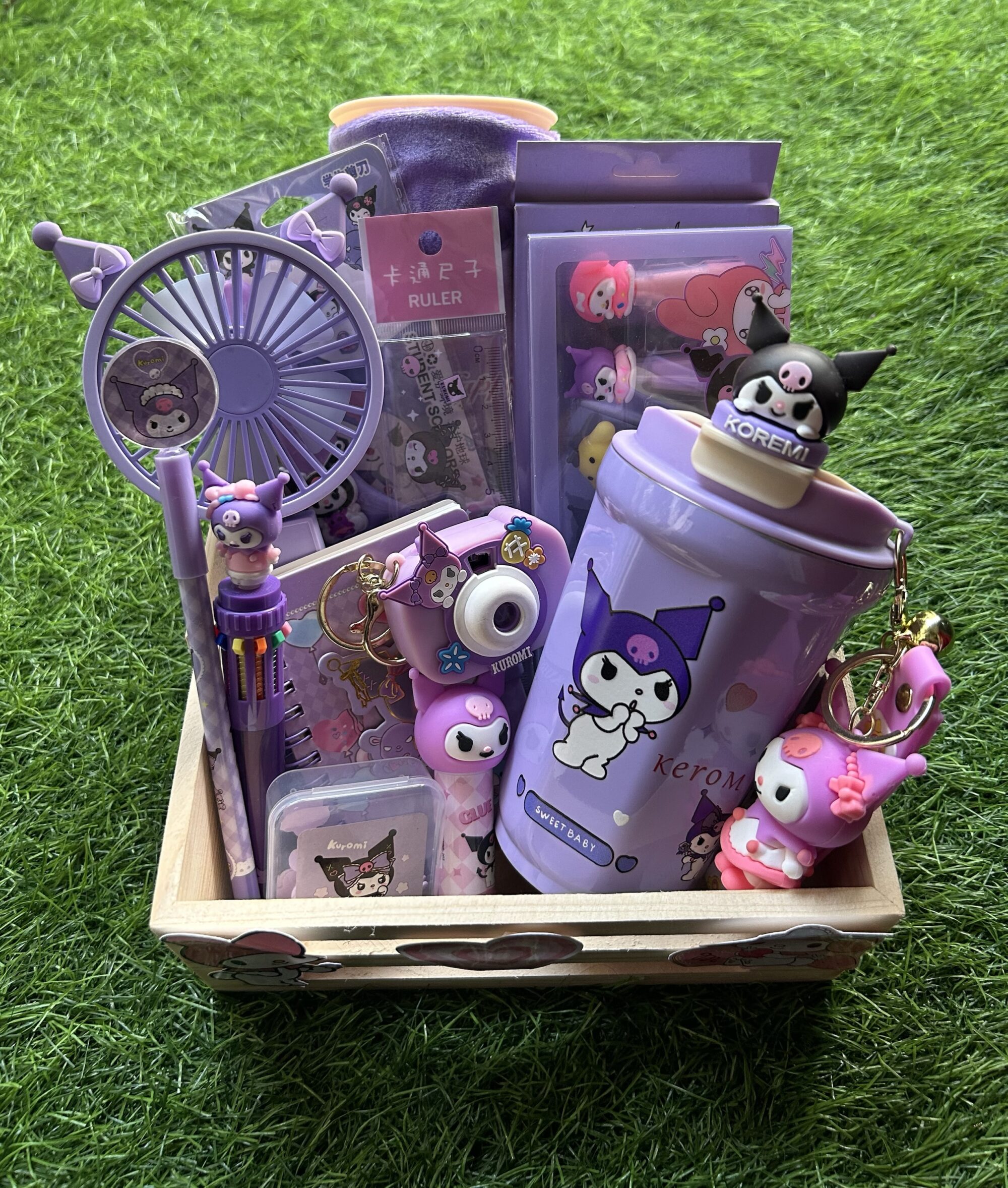 KUROMI GIFT BASKET