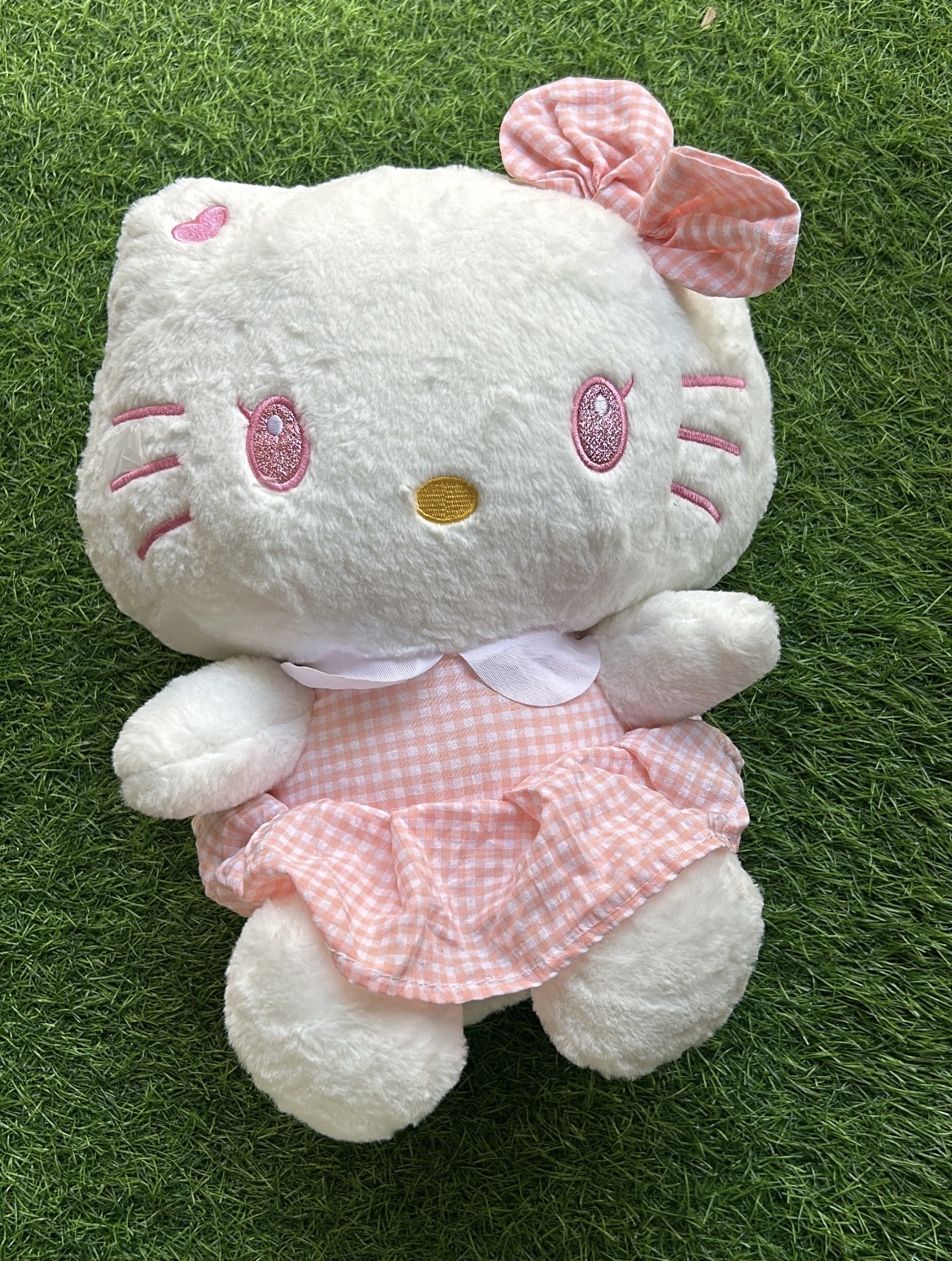Hello kitty Plushie