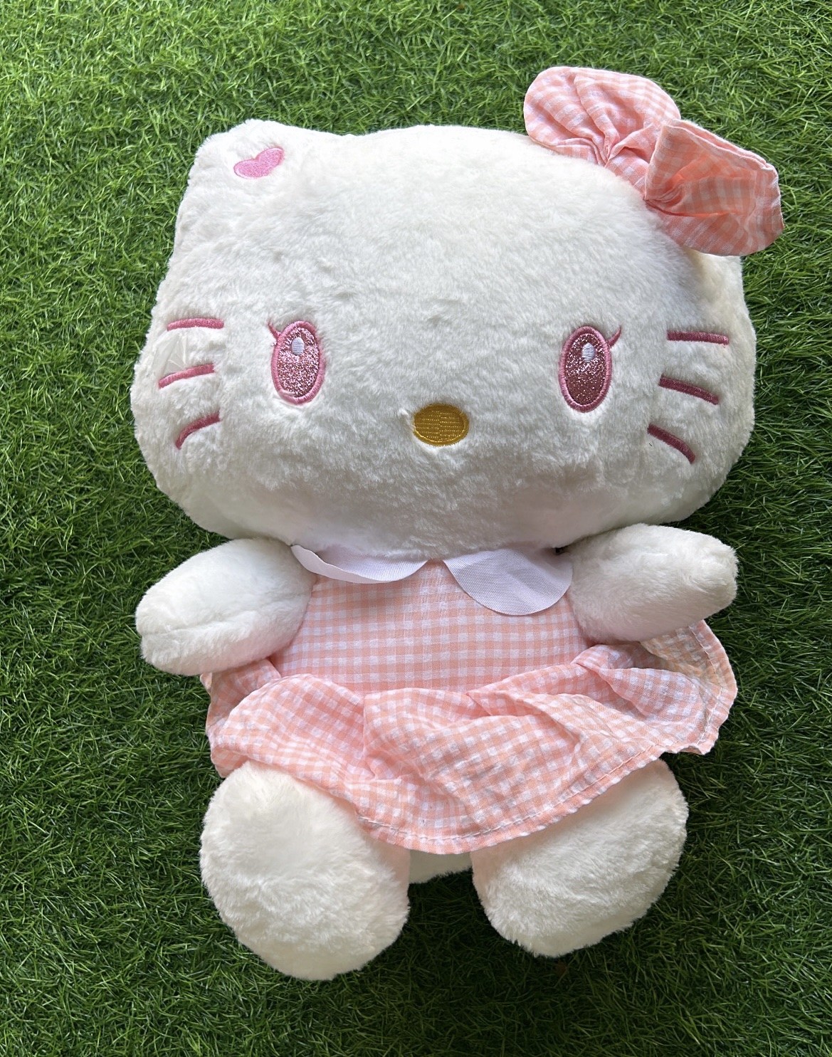 Hello kitty Plushie