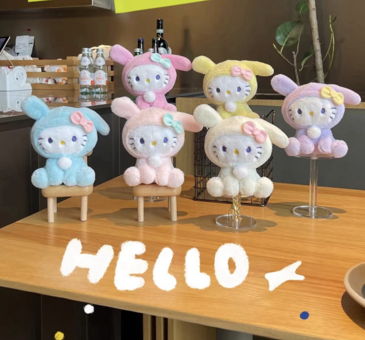 Hello kitty keychain