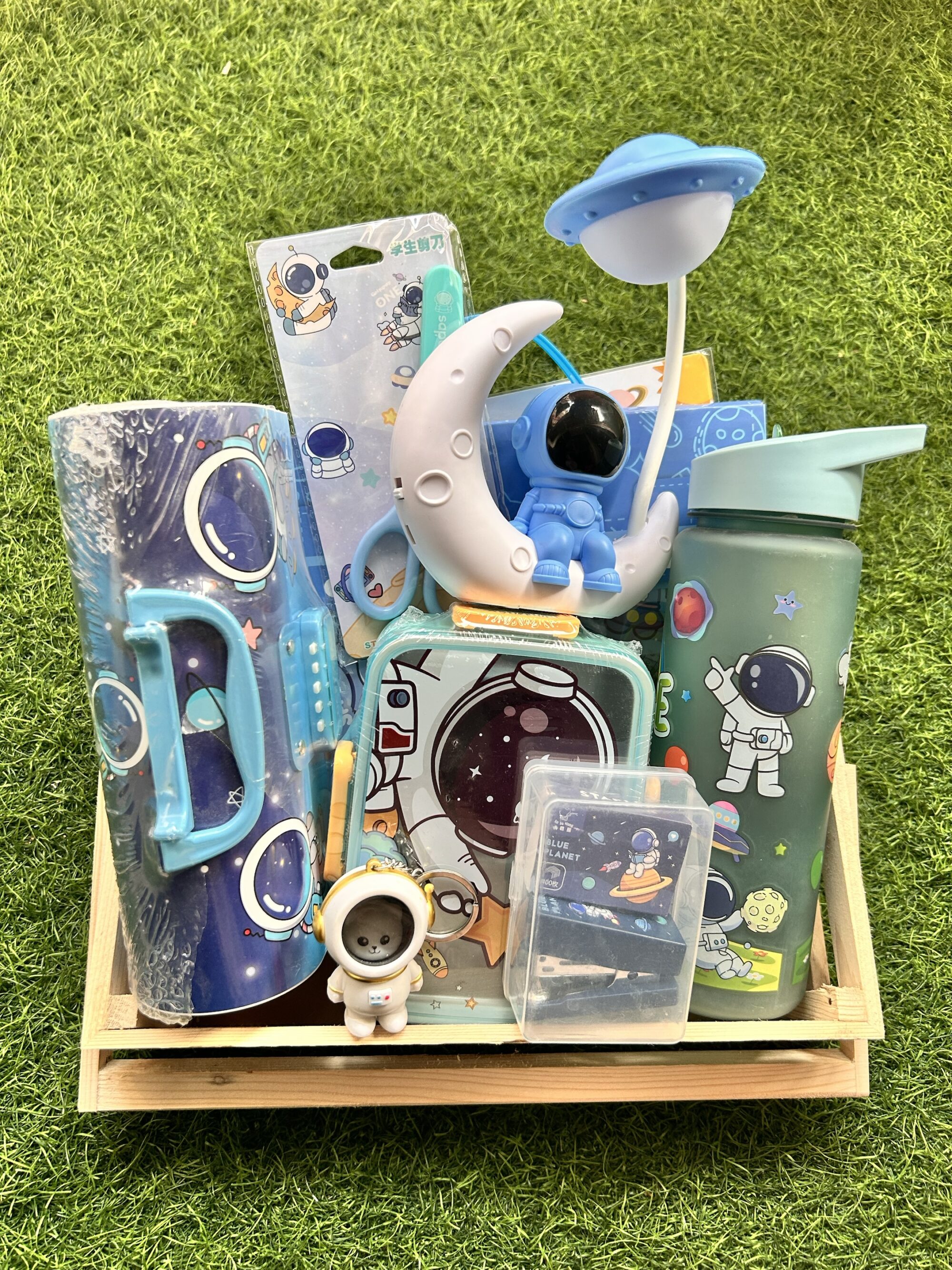 SPACE THEMED HAMPER