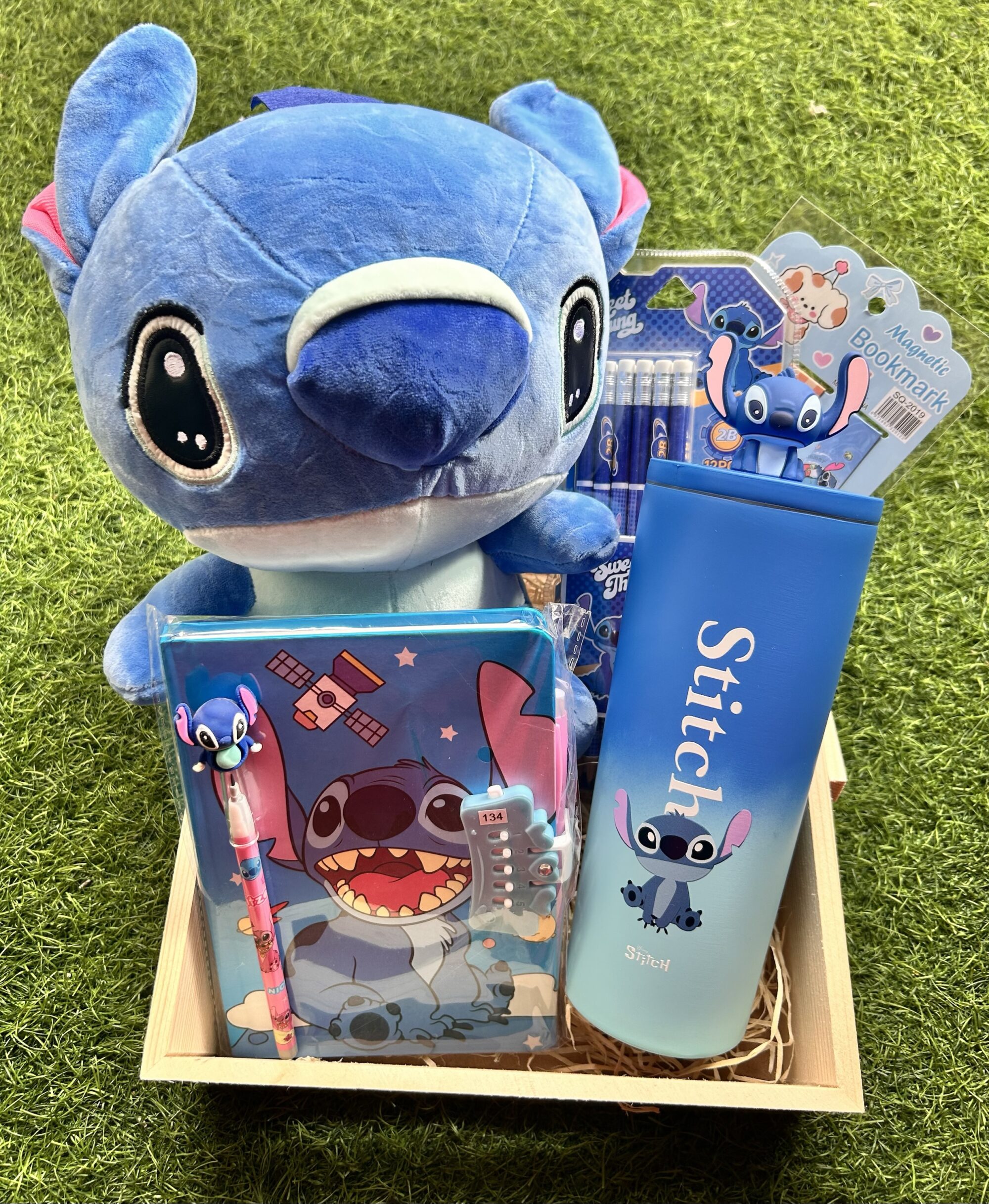 Stitch hamper